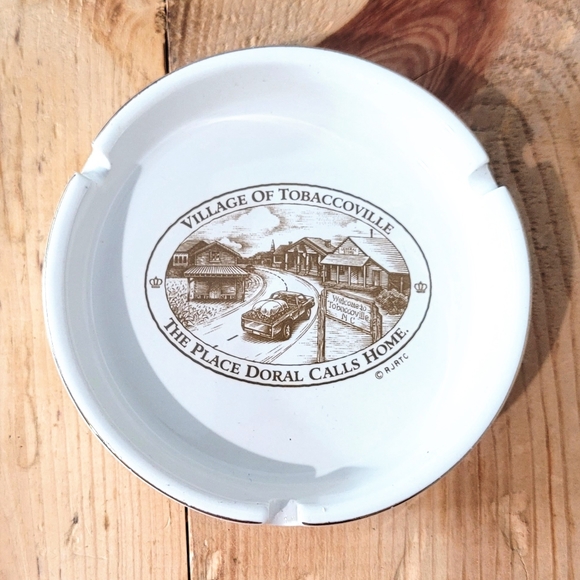 Vintage Doral Cigarettes Village Of Tobaccoville Ceramic Ashtray NC Images - Picture 1 of 6